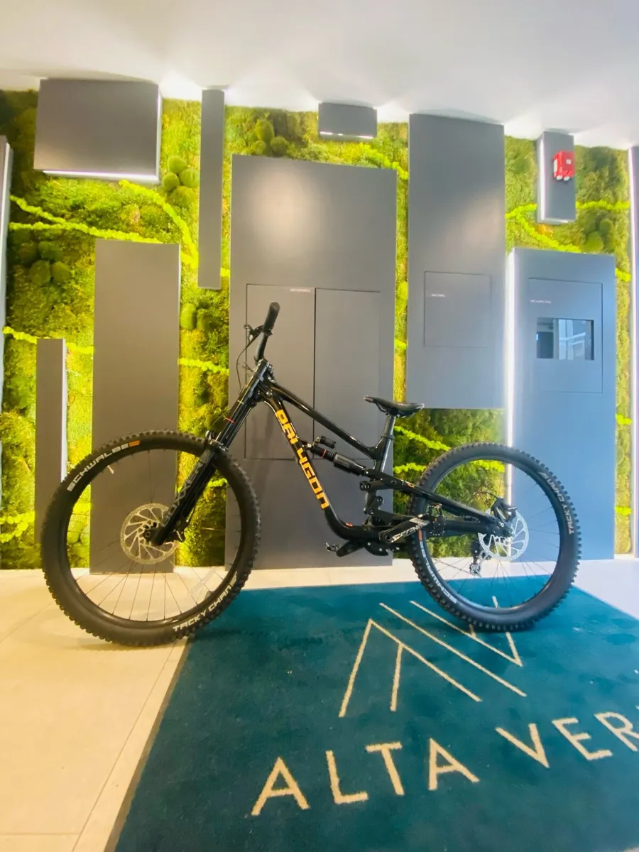 Polygon Dh N9 - Image 1