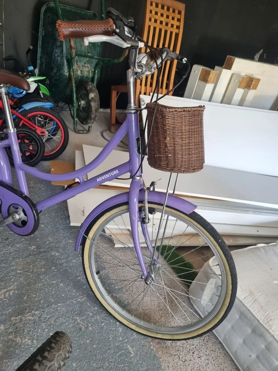 Bike for age 8 to 11 girl 24 inch - Image 3