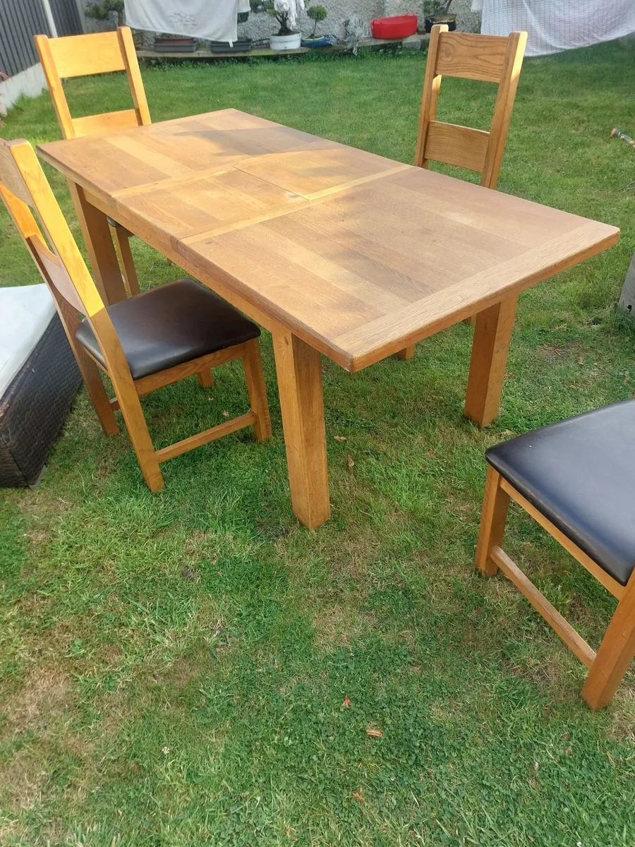 Oak kitchen/dining table - Image 2