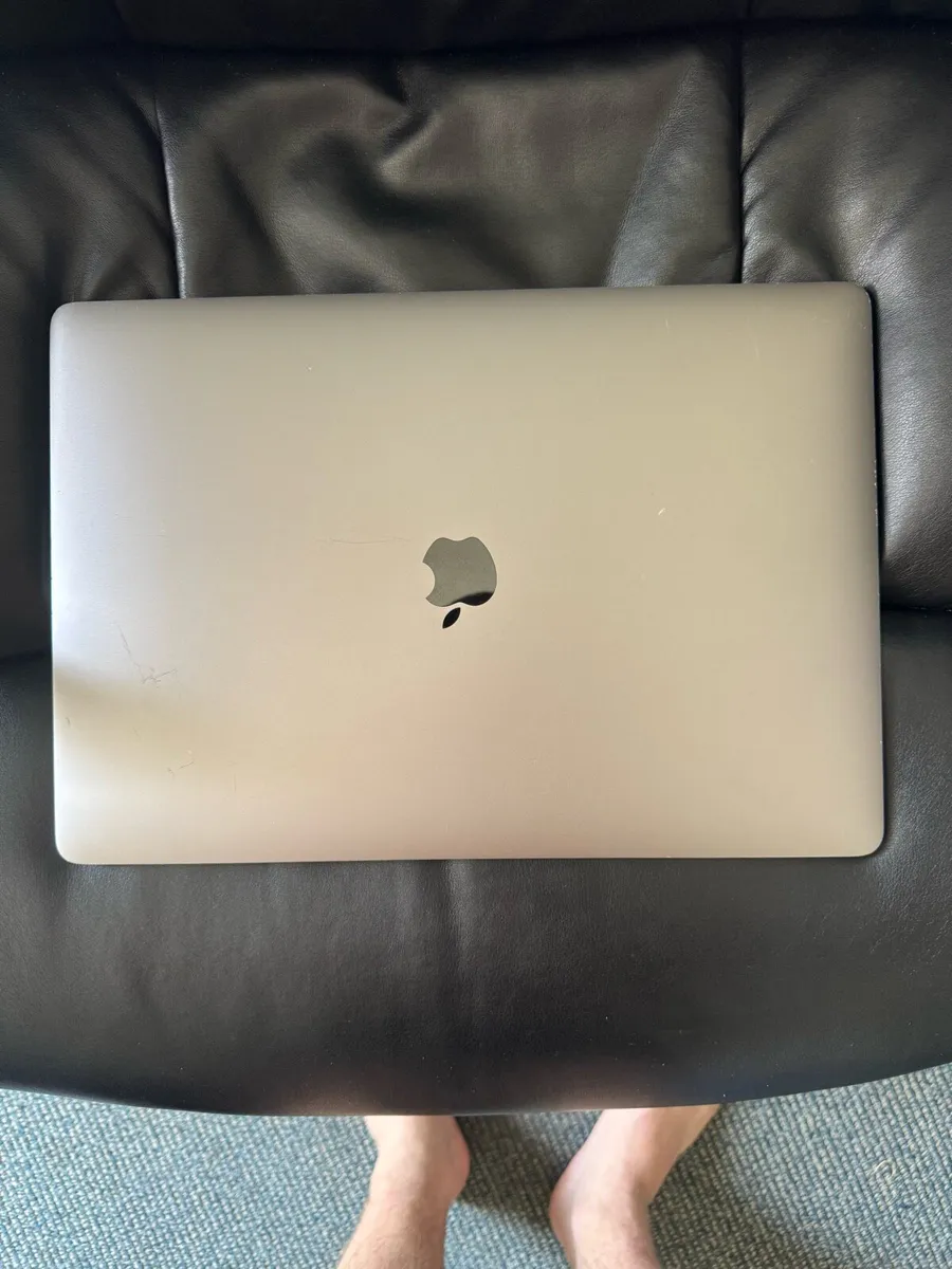 MacBook Pro 2019 - Image 1