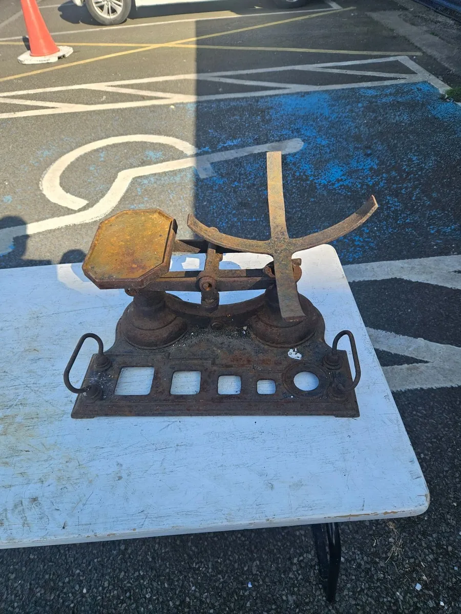 Vintage Weighing Scales - Image 3