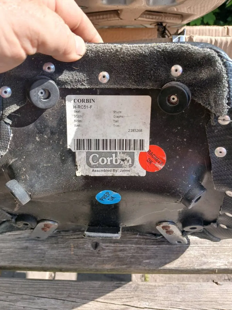 Honda VTR 1000 SP1 or SP2 Parts / Extras - Image 3