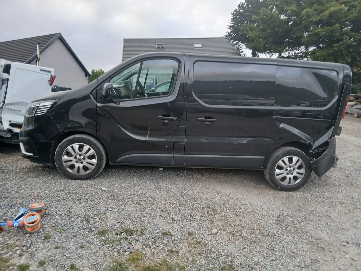 Renault Trafic for breaking - Image 3