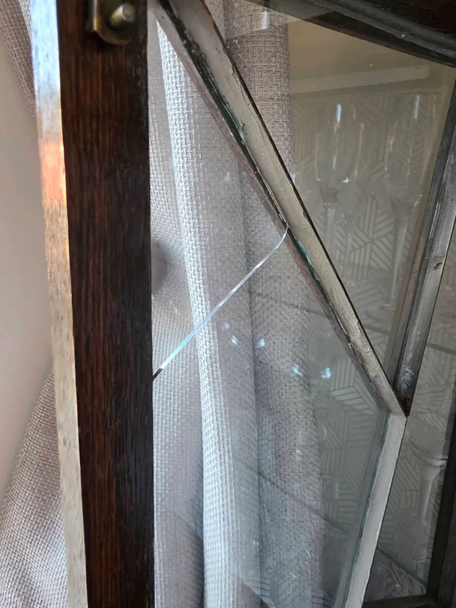 1930s glass cabinet. - Image 3