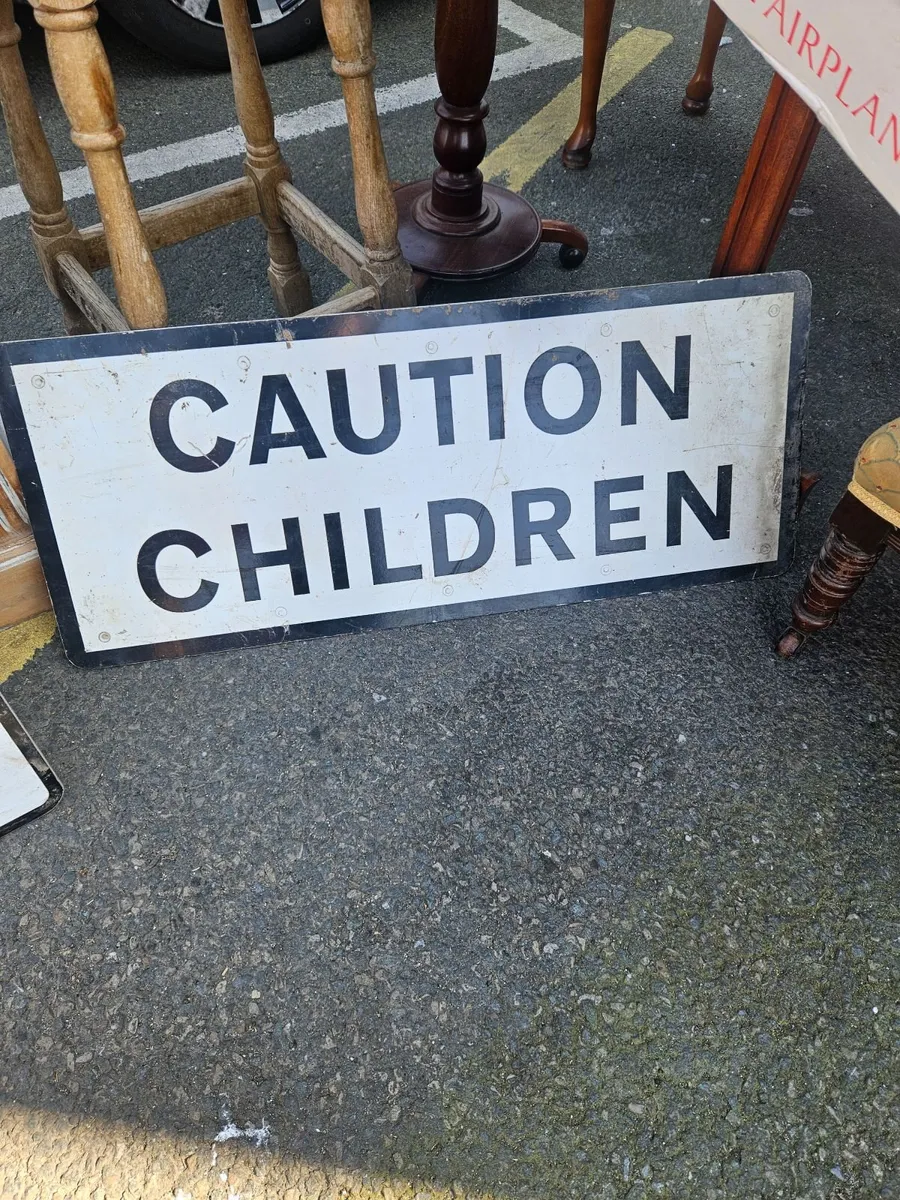 Road Sign Caution Children - Image 2