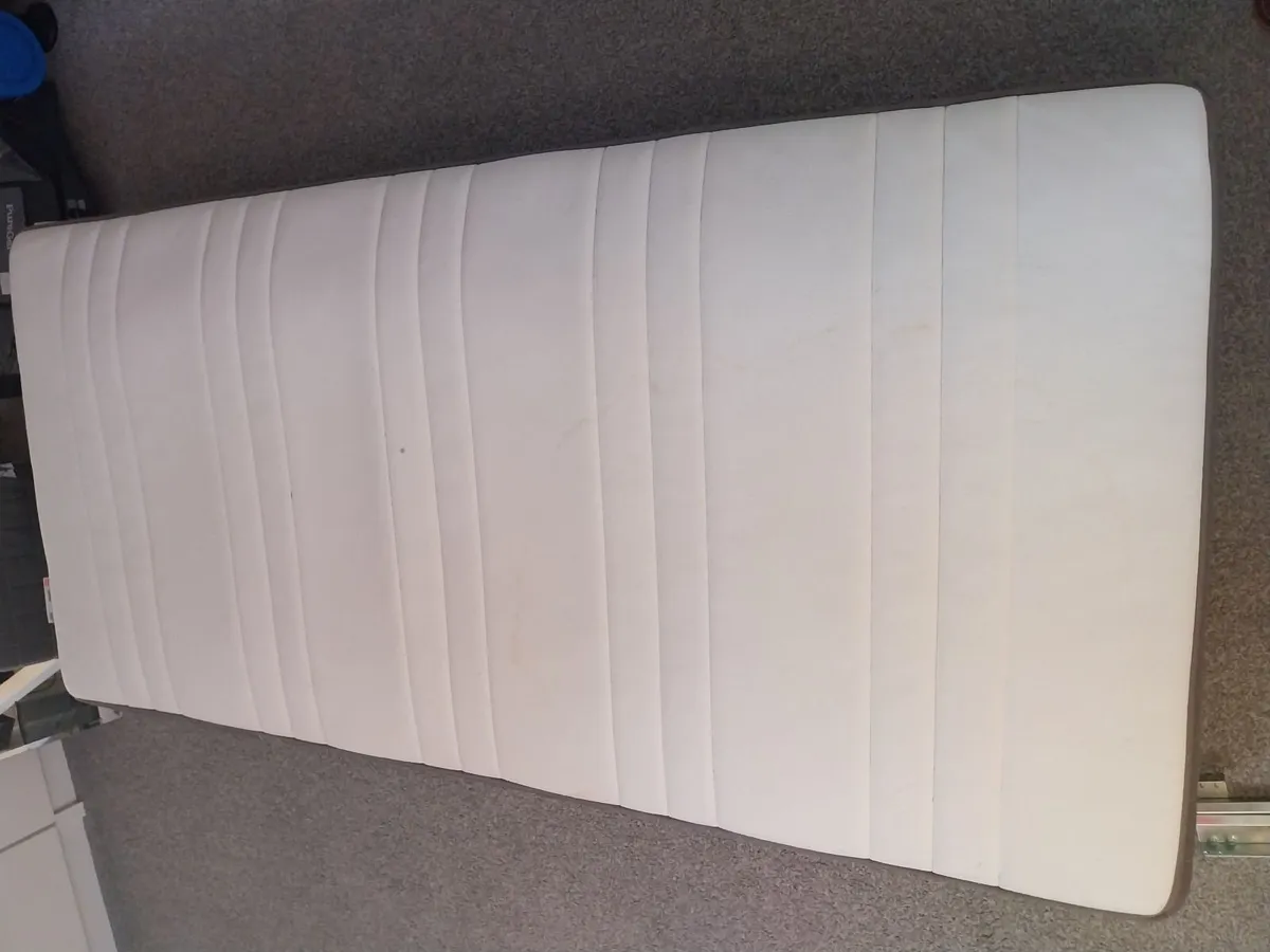 Single bed mattress - Image 1