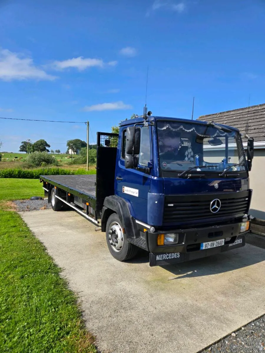 Mercedes truck - Image 2