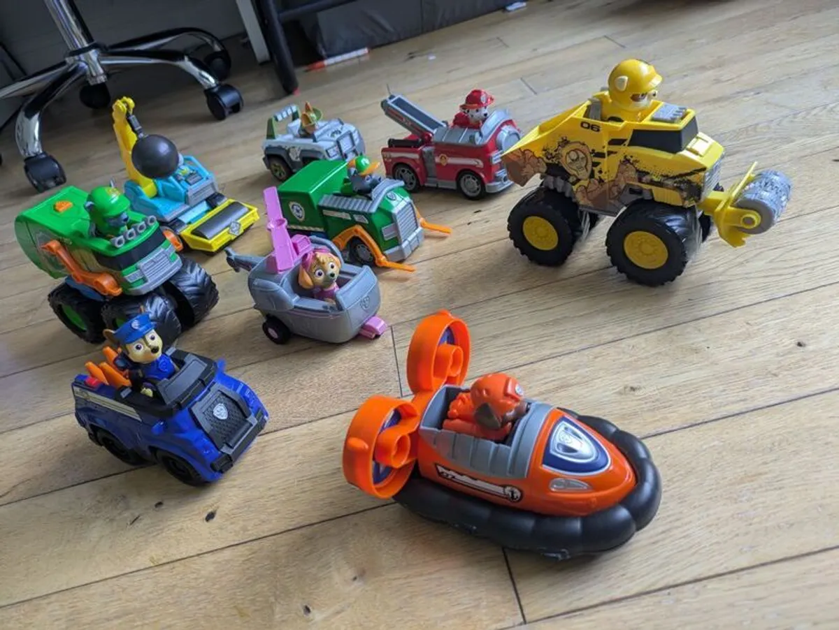 Paw Patrol Sea Patroller + Characters - Image 3