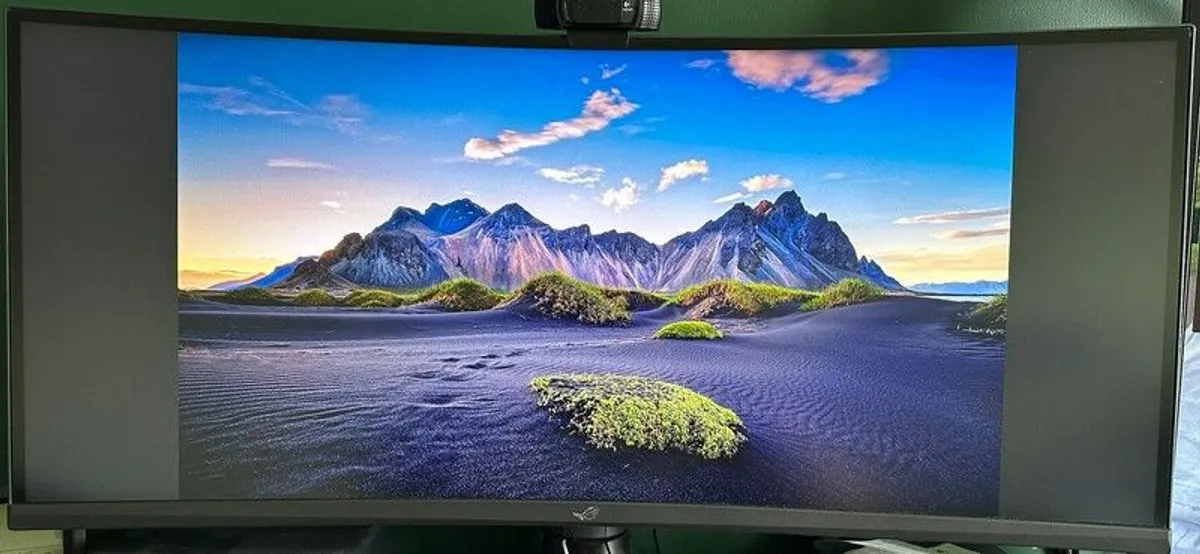 ASUS ROG Strix XG349C Ultrawide Gaming Monitor - Image 3