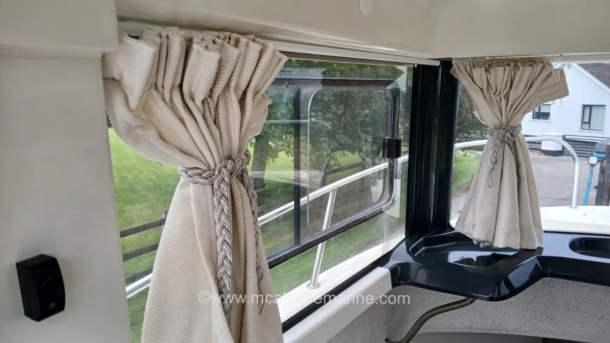 Quicksilver 605 Pilothouse - Image 4