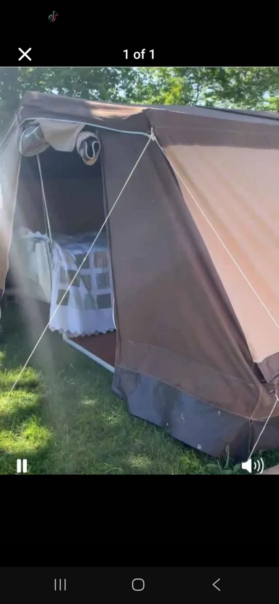 Trailer tent