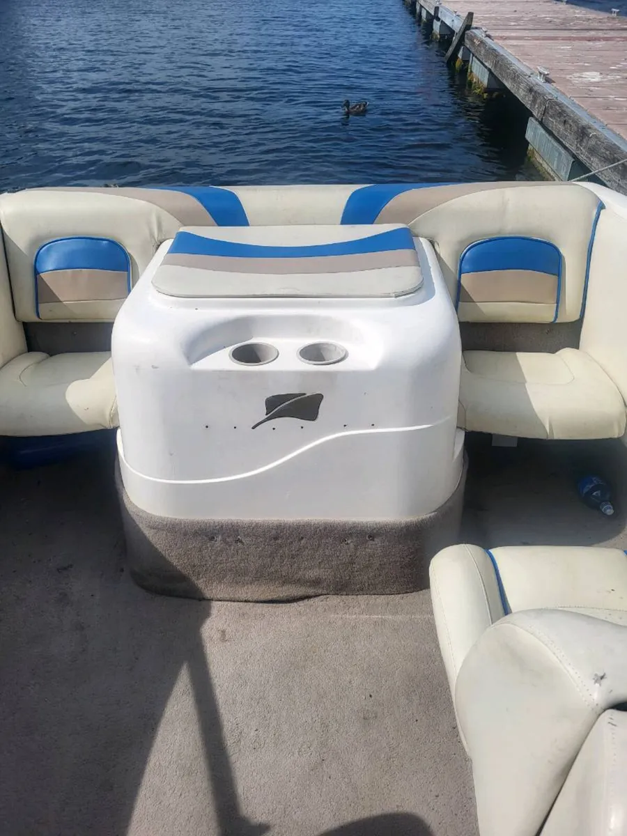 Stringray speedboat - Image 4