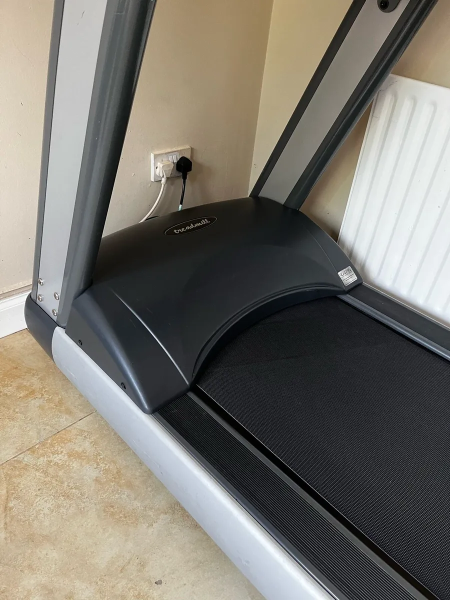 RealLeader RCT580 commercial treadmill - Image 3