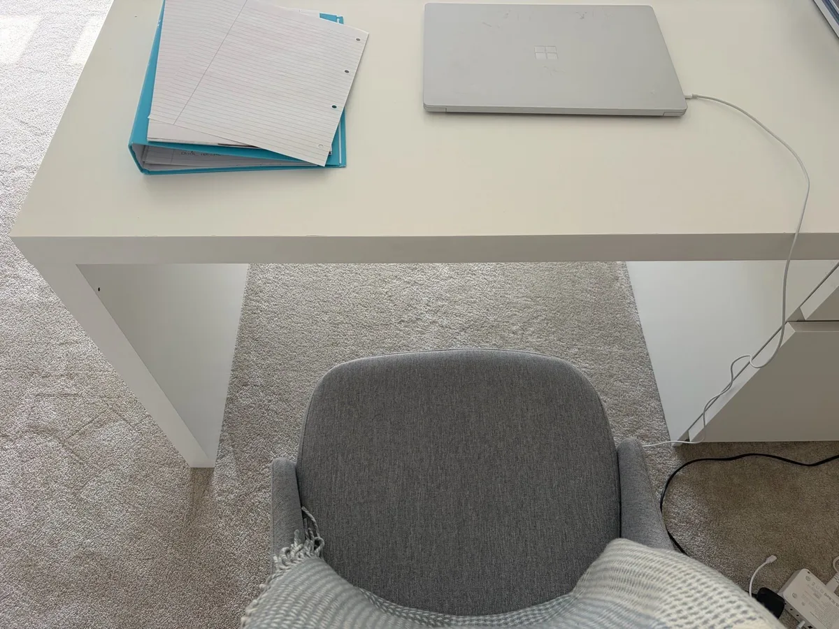 Desk - Image 3