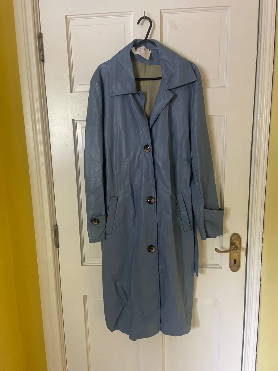 Ladies clothes - Image 1
