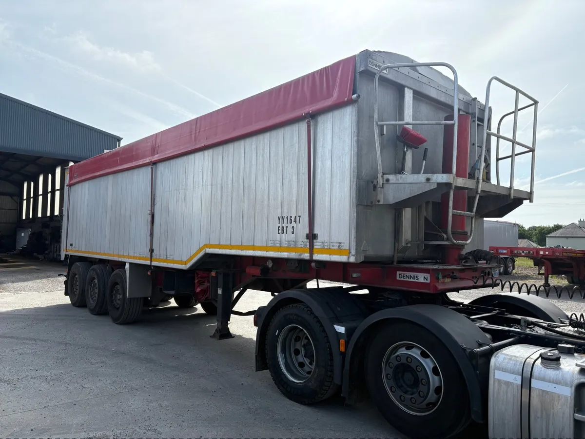 Fruehauf and Dennison bulk tipping trailer - Image 1