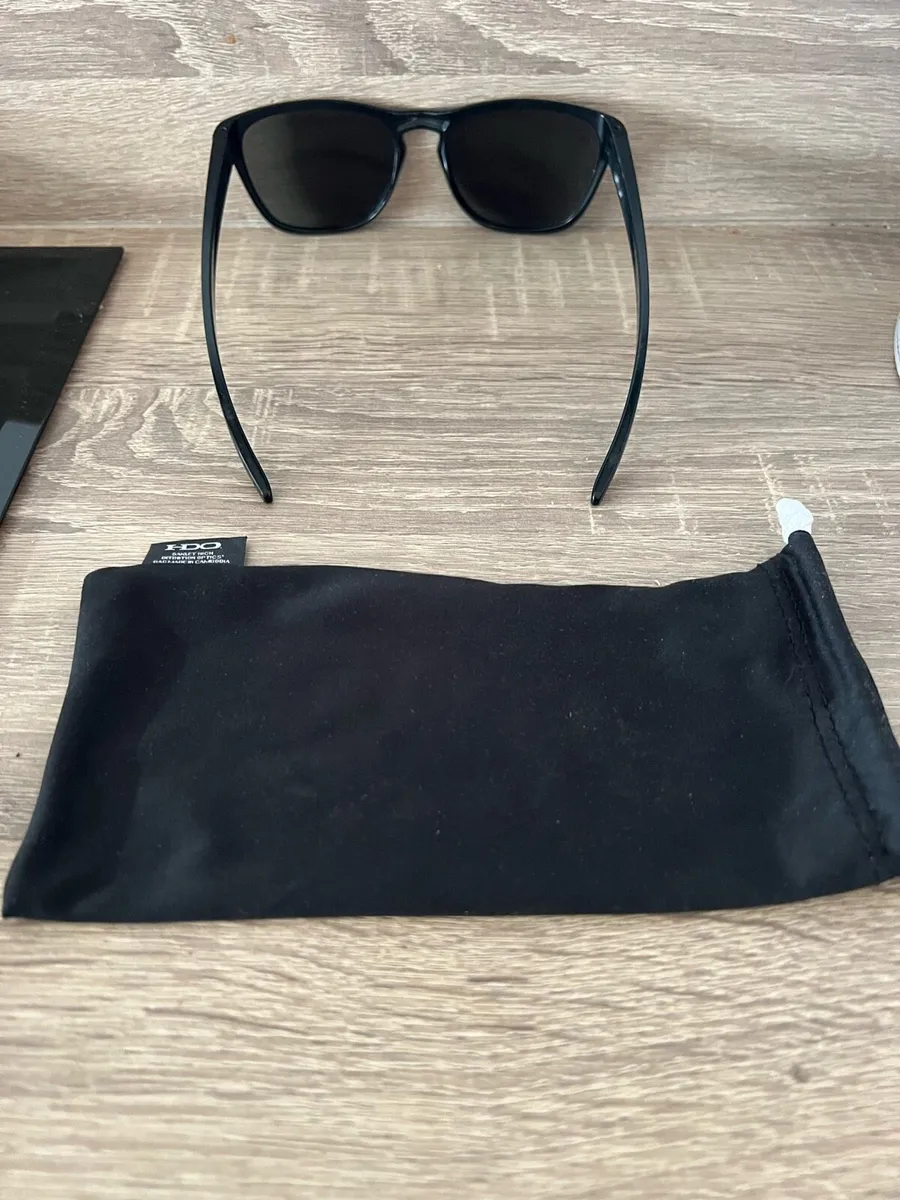 MENS OAKLEY GLASSES - Image 4