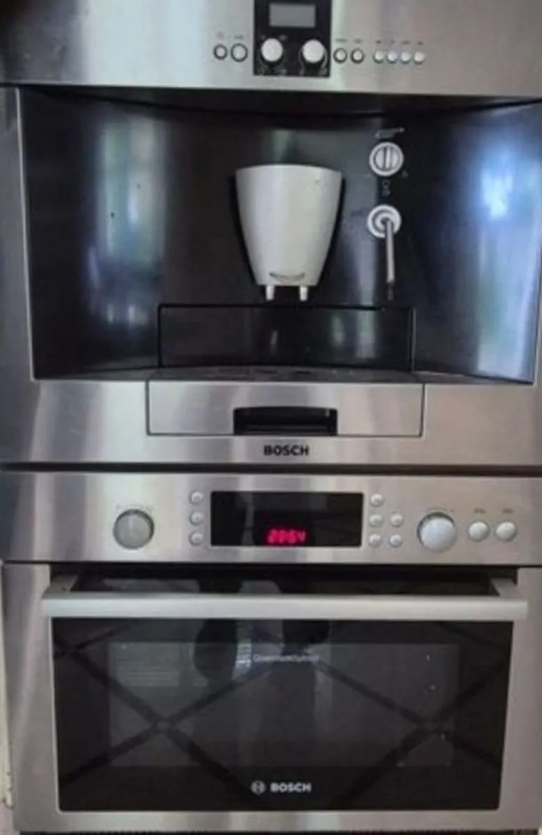 Integrated Bosch microwave - Image 3