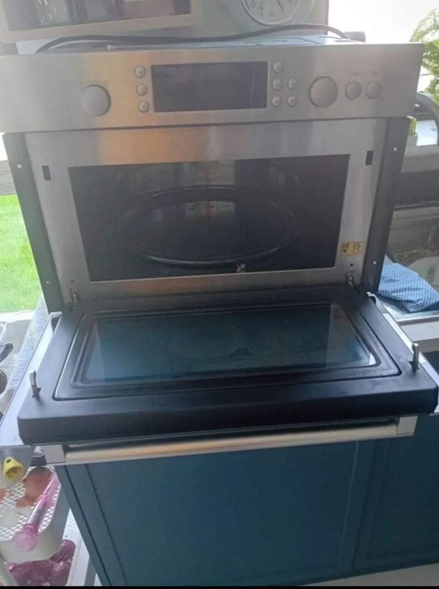Integrated Bosch microwave - Image 2