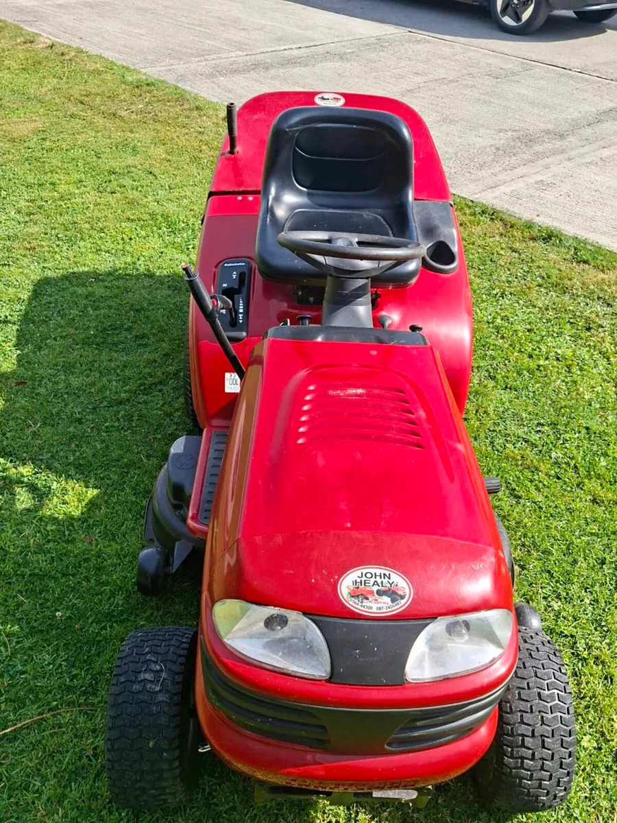 Ride on lawnmower - Image 2