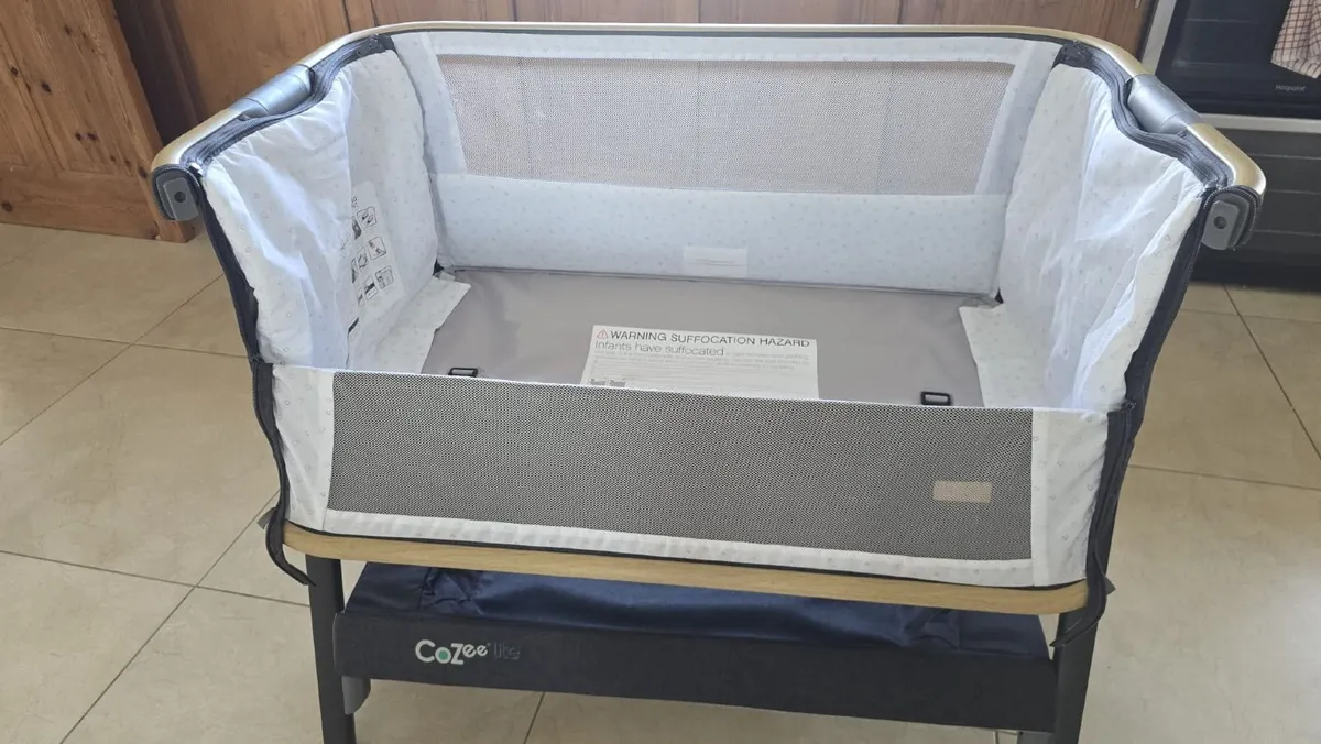 Cot,next to me cot. - Image 1
