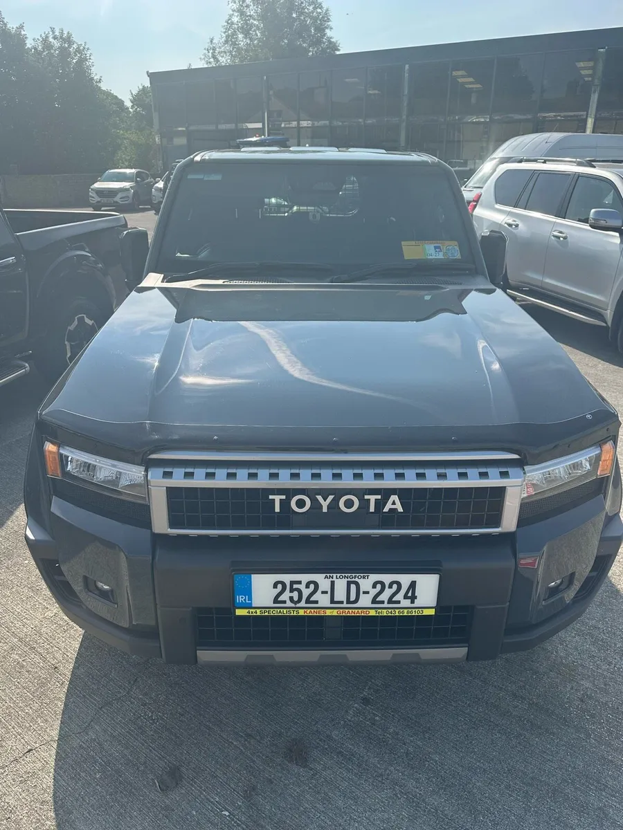 Toyota Land Cruiser 2025 LWB - Image 2