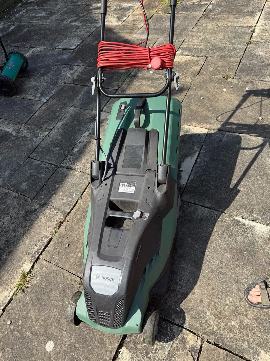 Electric lawnmower - Image 3
