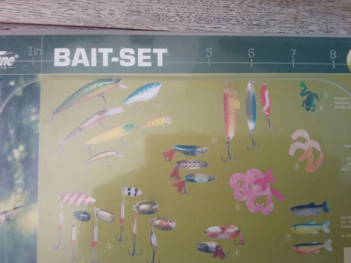 30 Piece Fishing Bait Set. - Image 2