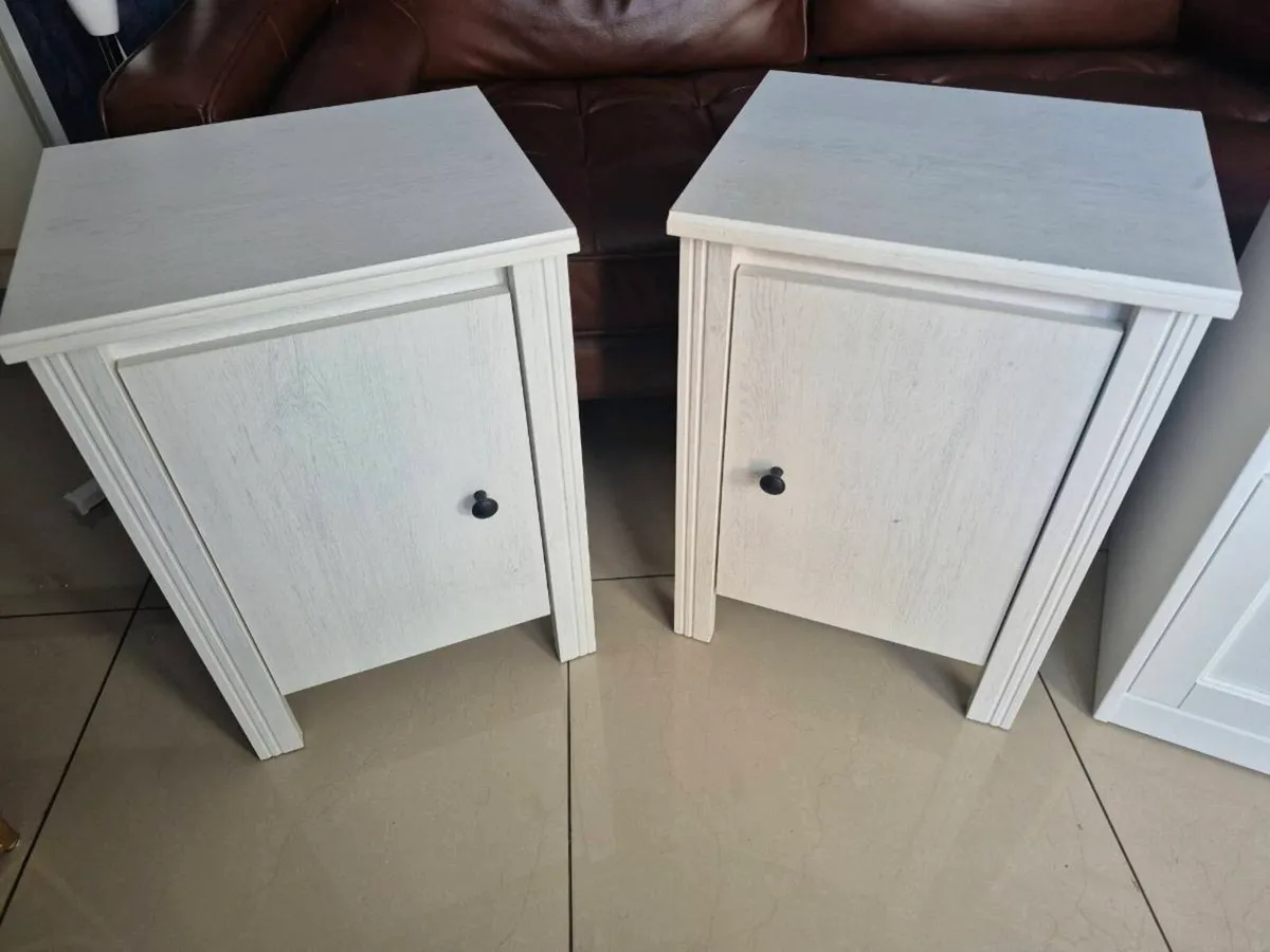 2 pairs of lockers - Image 3