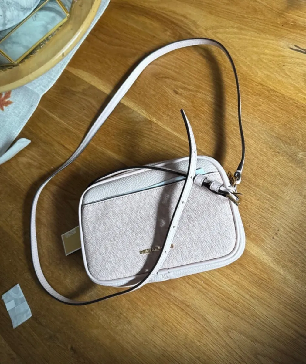 Michael kors small cross body bag - Image 3