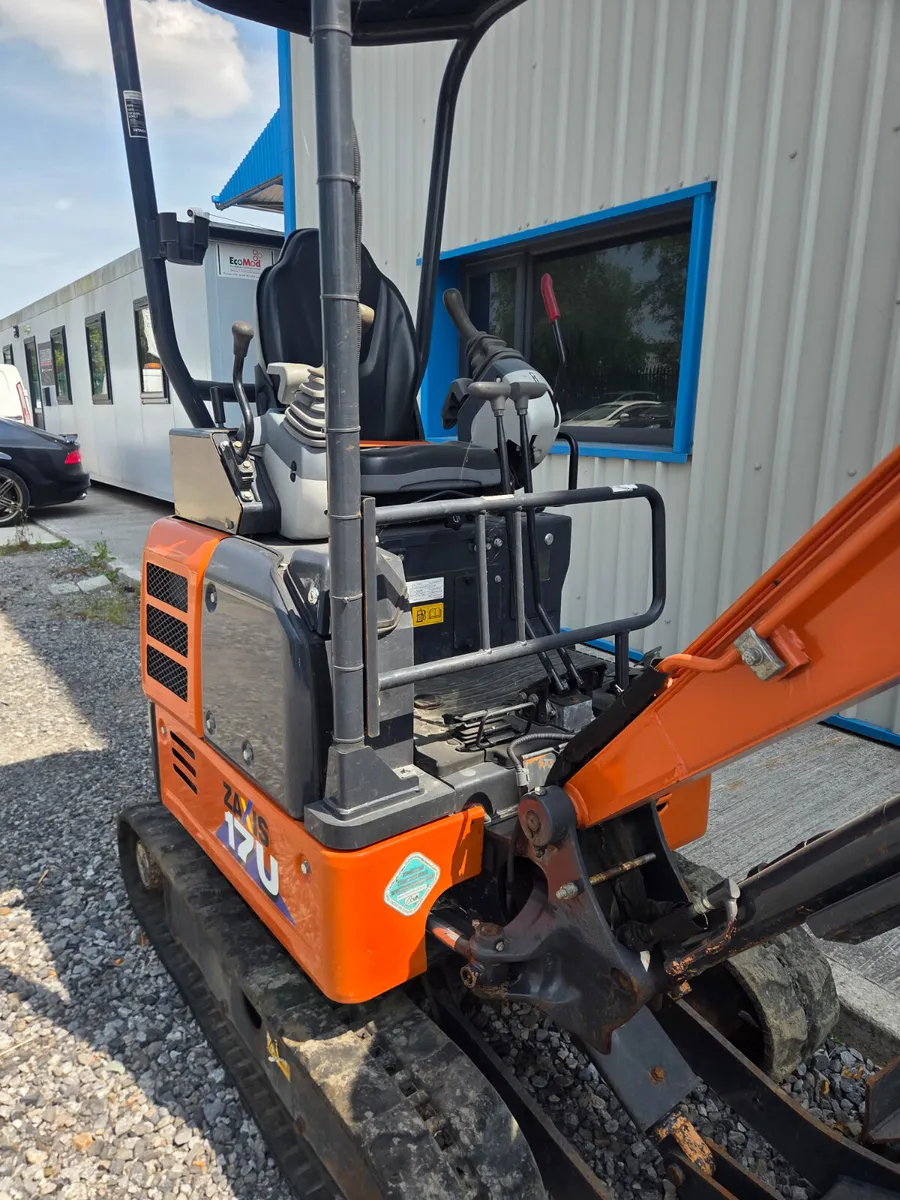 2022 Hitachi 17U - Image 2