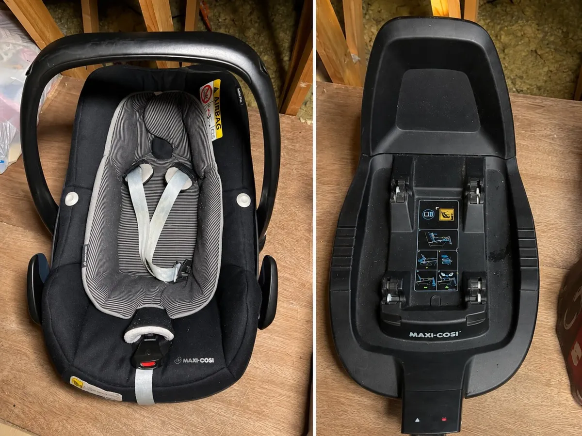 Maxi-Cosi Pebble Plus Car Seat + ISOFIX Base