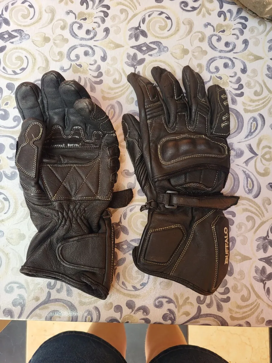 Buffalo Motorbike gloves - Image 3