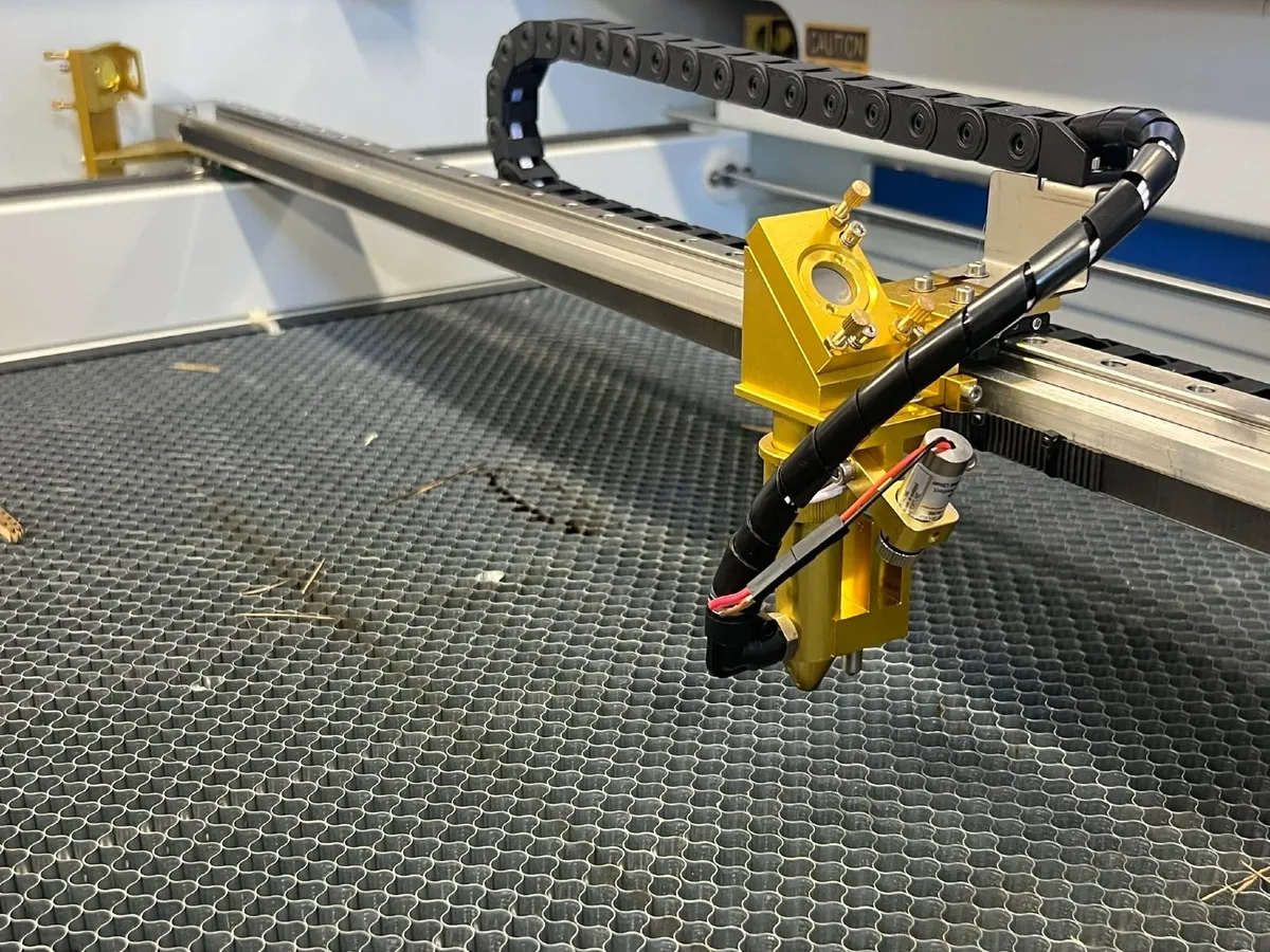 Laser Cutter - Image 4