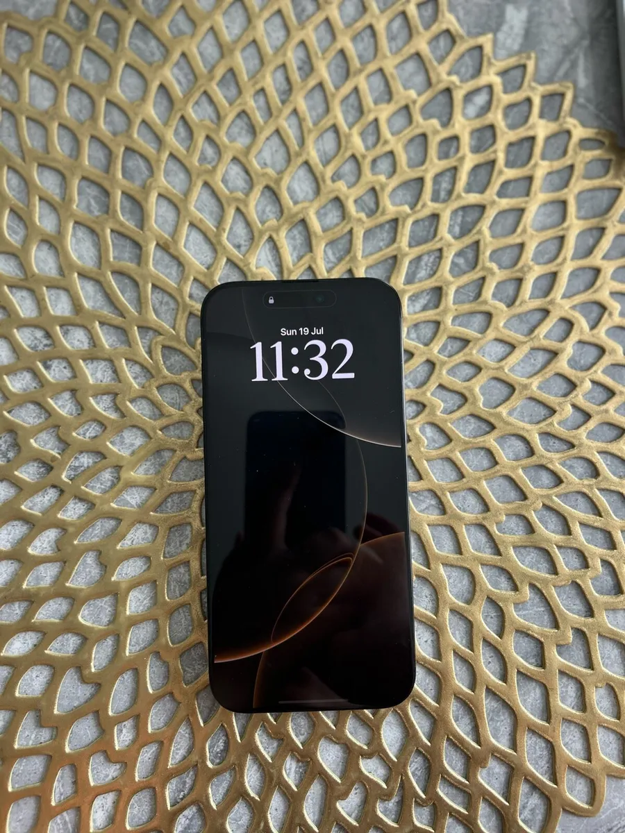 iPhone 16 pro max - Image 1