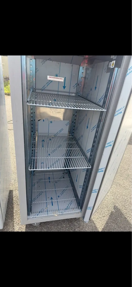 Upright freezers - Image 2