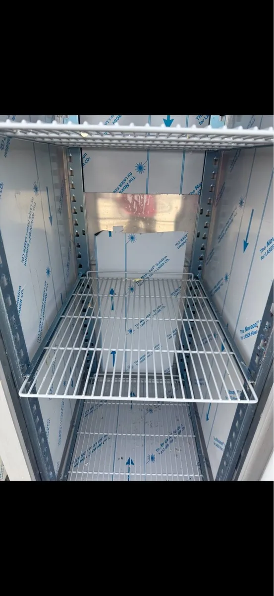 Upright freezers - Image 3