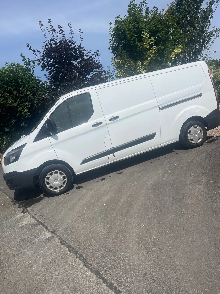 Ford transit custom lwb (new cvrt) - Image 1