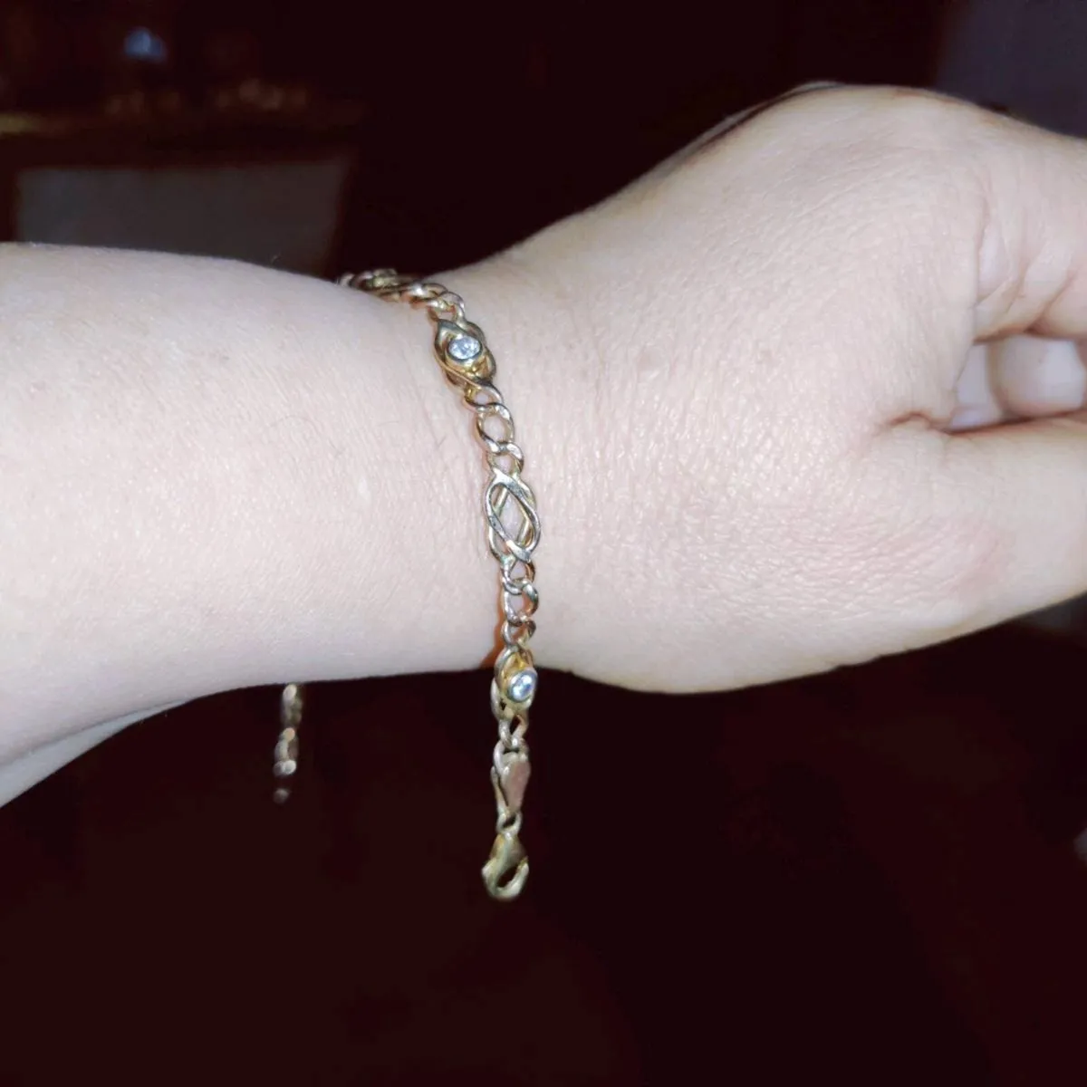 CHUNKY CZ,S, 9CT THICK Gold 5.12g Vintage Bracelet - Image 3
