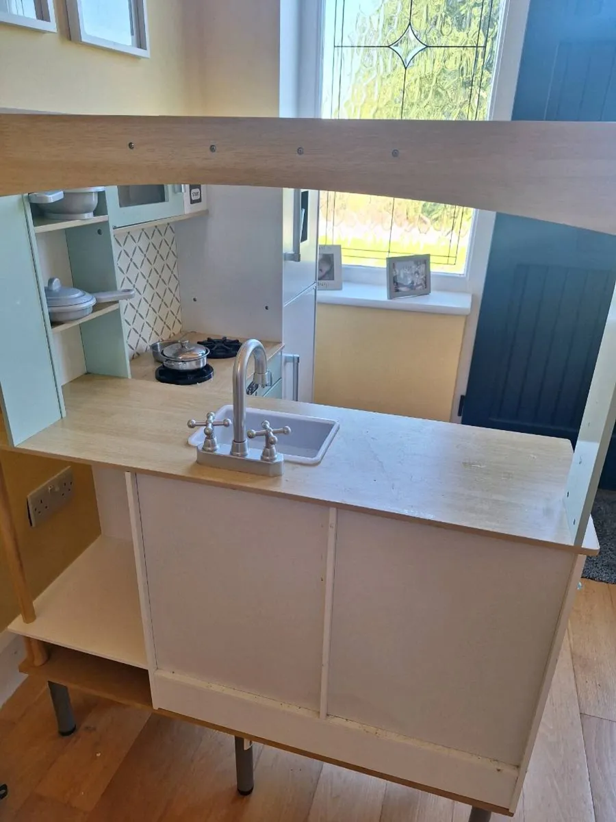 Play Kitchen - Image 4