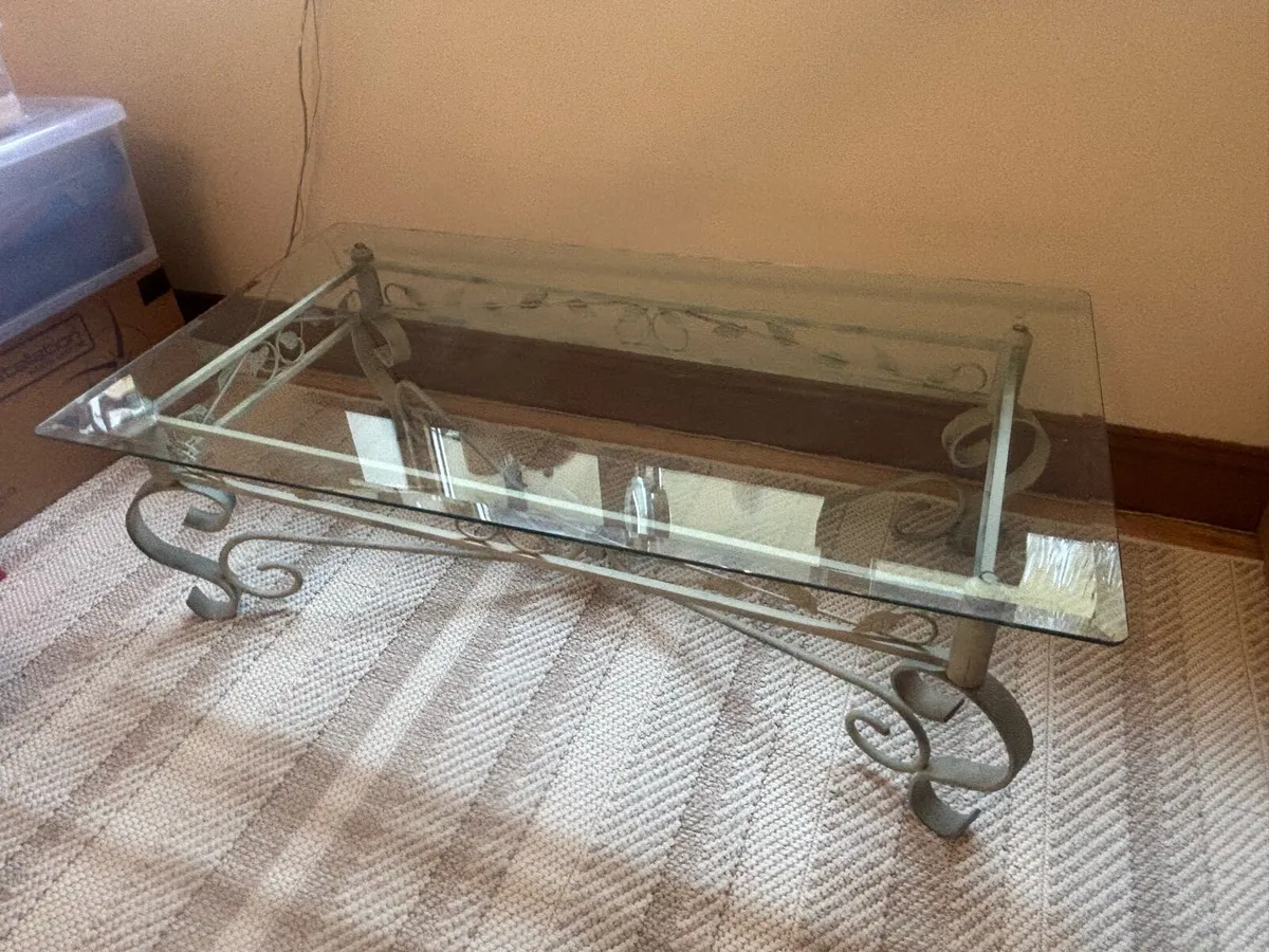 Coffee table - Image 1