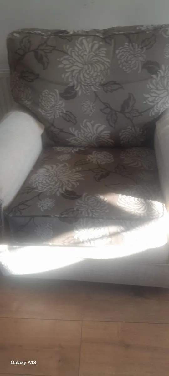 2  ARMCHAIRS - Image 3