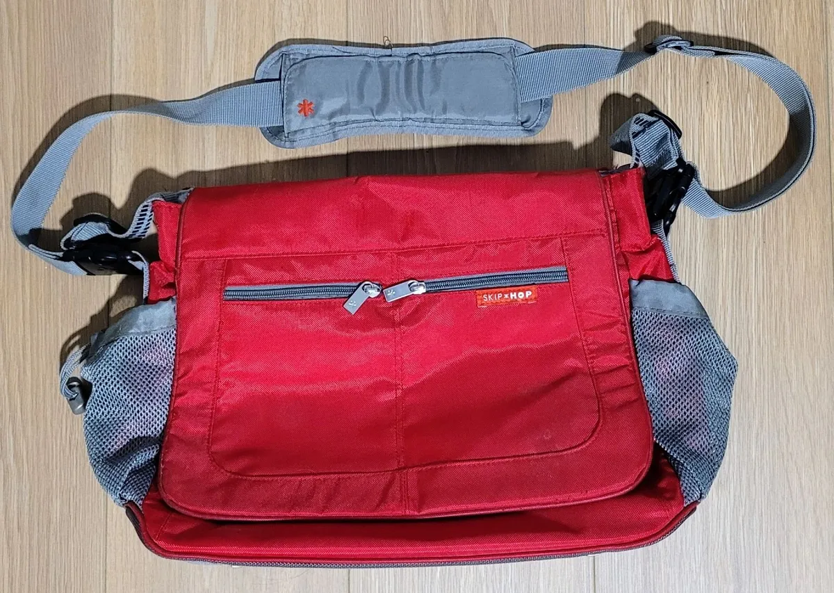 The PERFECT Baby Bag for Mum's of Newborns - Image 1