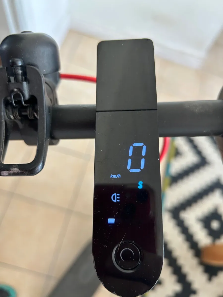 Electric scooter Xiaomi pro - Image 4