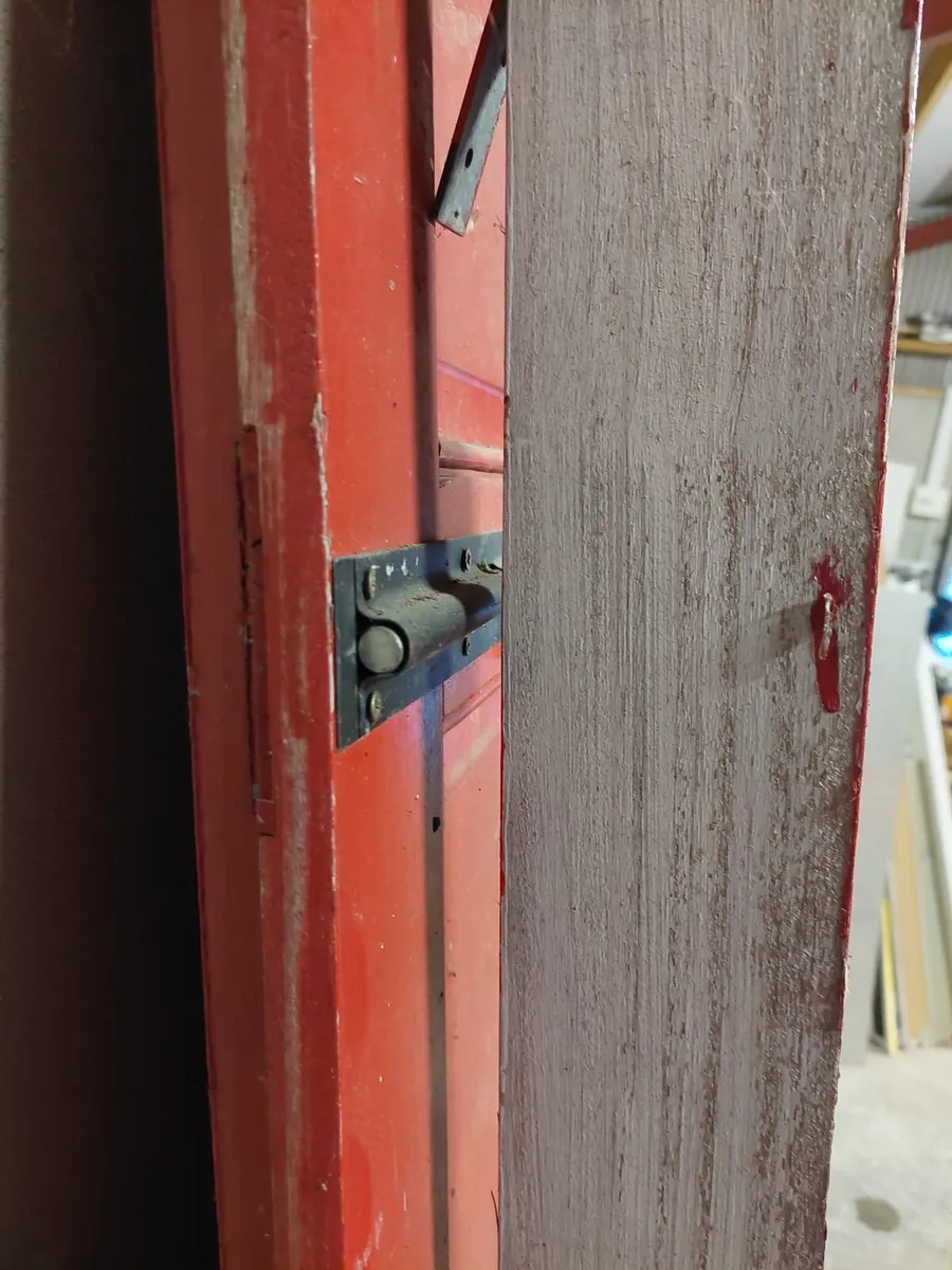 Solid mahogany garage doors - Image 3