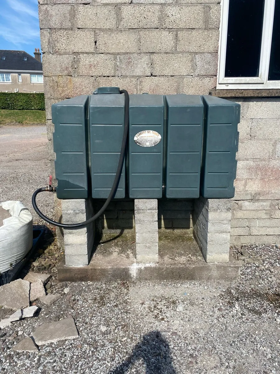 Oil tank. 900l - Image 1