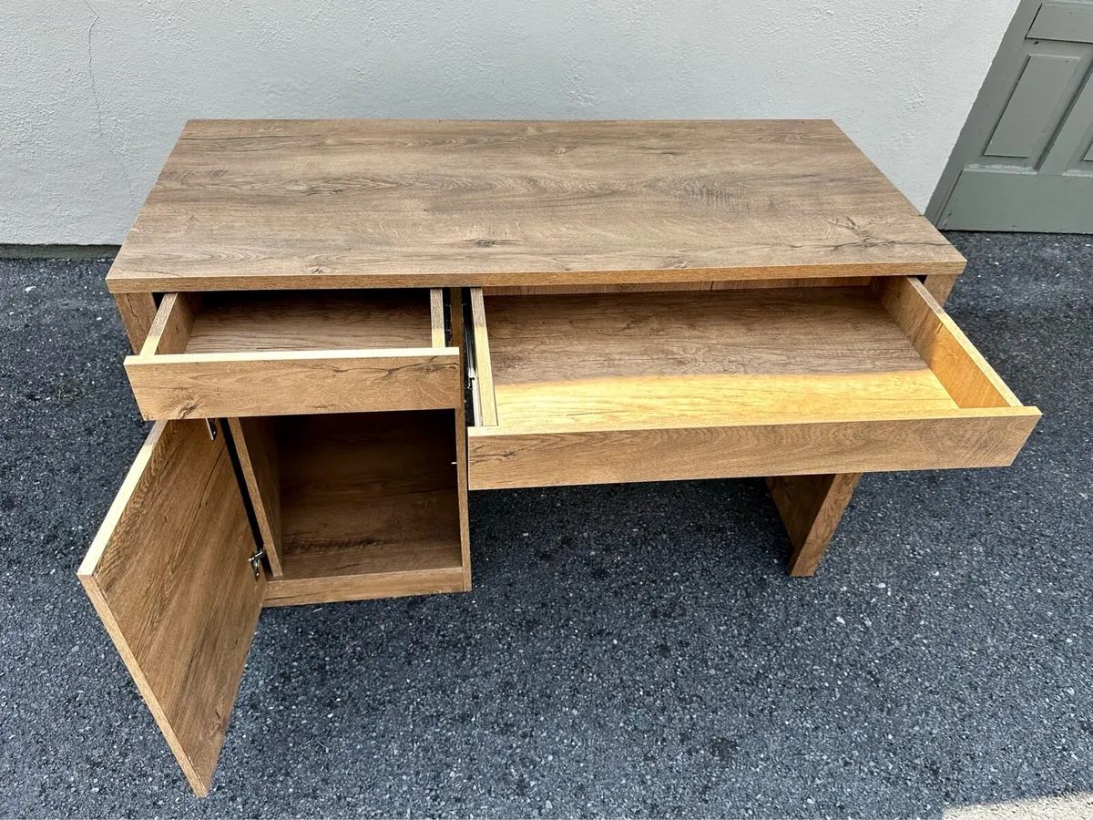 Office / Study Desk - Image 4