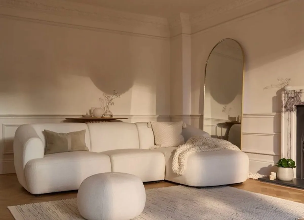 right Chaise sofa - Image 1