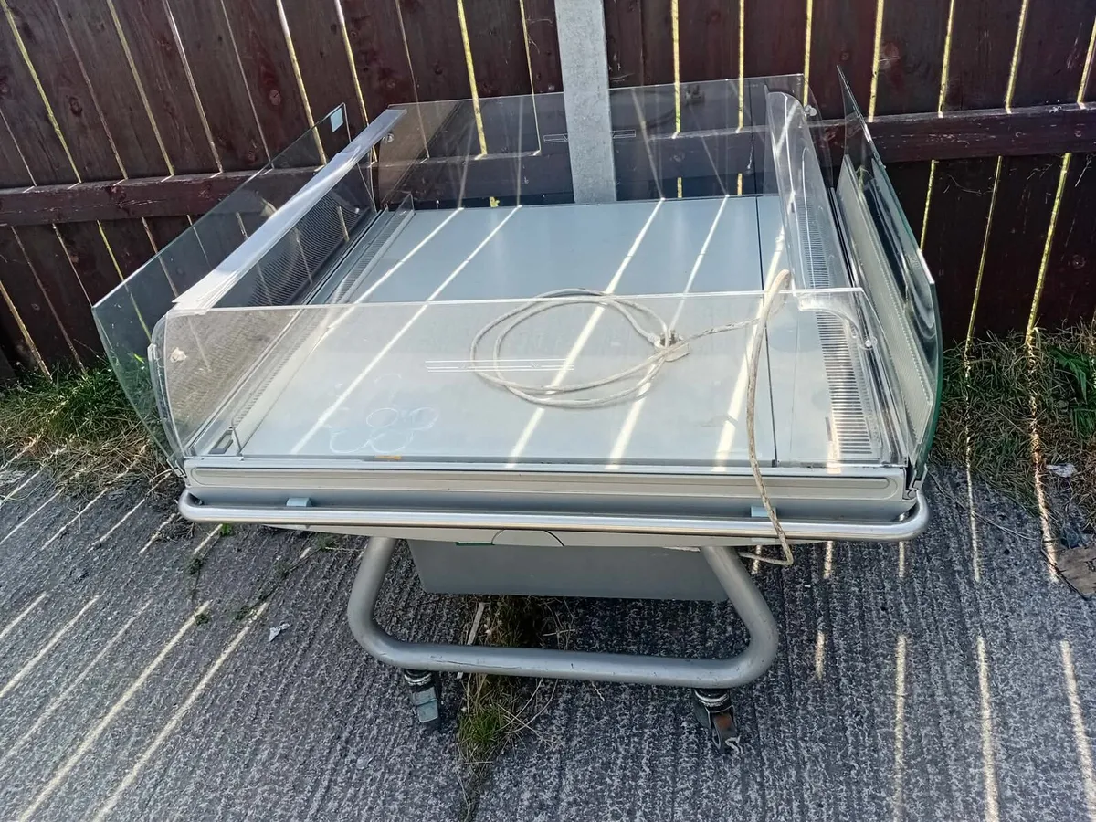 Mobile island display chiller - Image 2