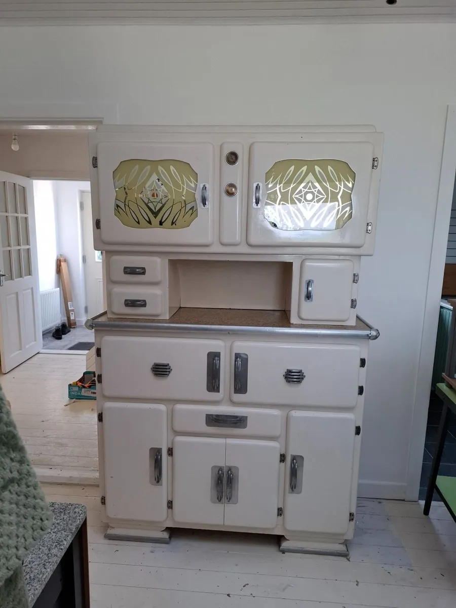 French dresser - Image 1